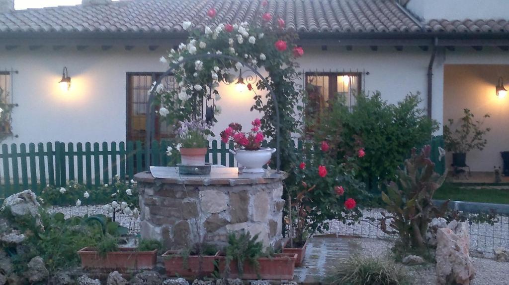B&B Villa Barbarossa Petrignano Kültér fotó
